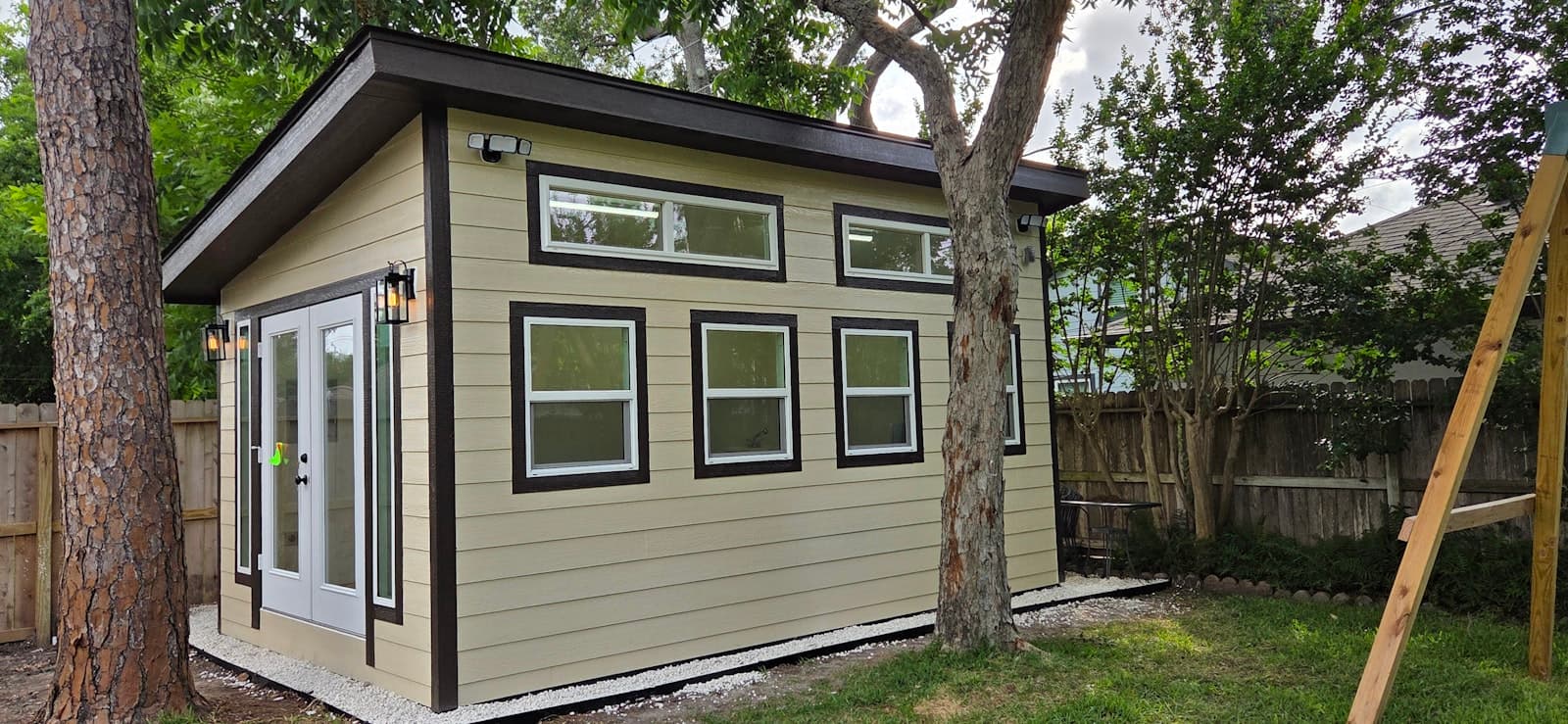 A shed Dave built, photographed on site